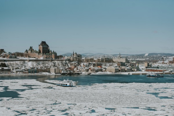 Vieux-Québec en hiver Print